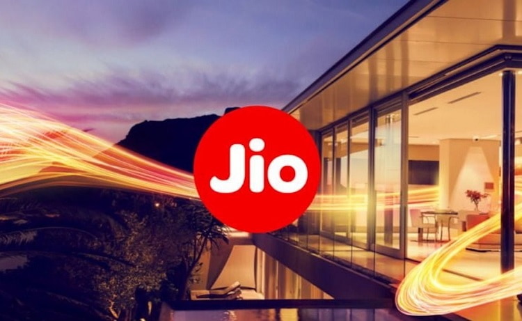 Jio leaves behind BSNL, becomes largest fixed line broadband provider